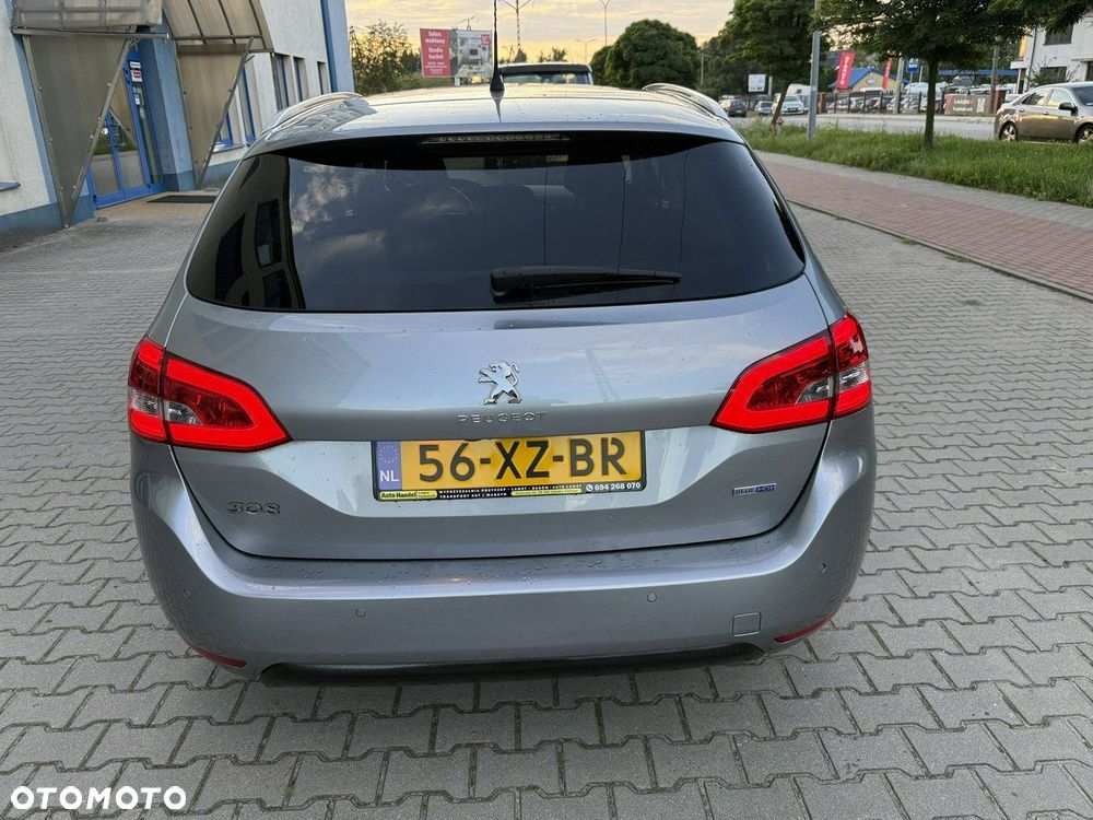Peugeot 308 - 3