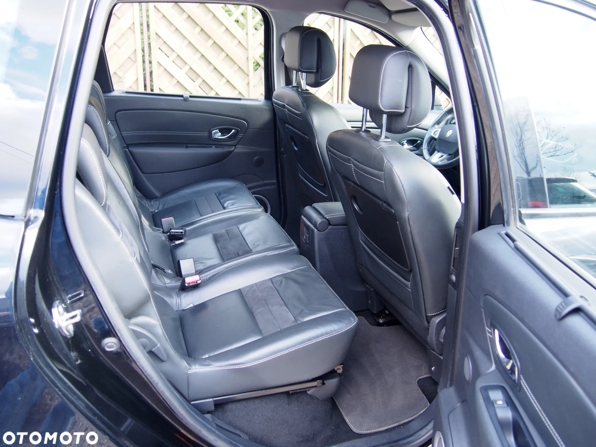 Renault Scenic 1.6dCi Energy Bose Edition - 14