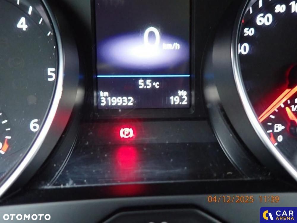 Volkswagen Passat - 16