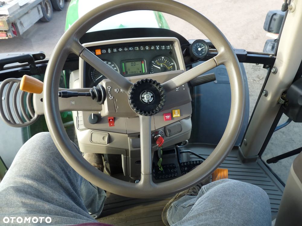 John Deere 6630 - 7