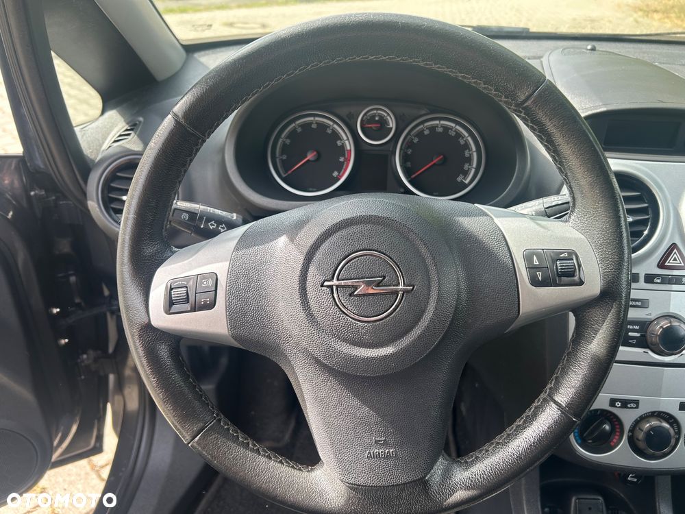 Opel Corsa 1.4 16V Innovation 110 Jahre - 11
