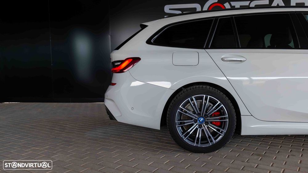 BMW 330 e Touring Pack Desportivo M Pro Auto - 6