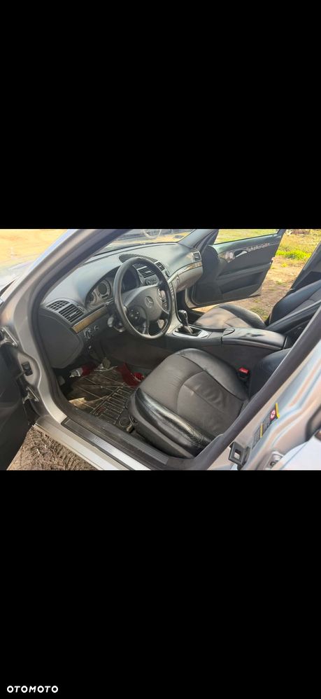 Mercedes-Benz Klasa E 270 CDI Avantgarde - 8