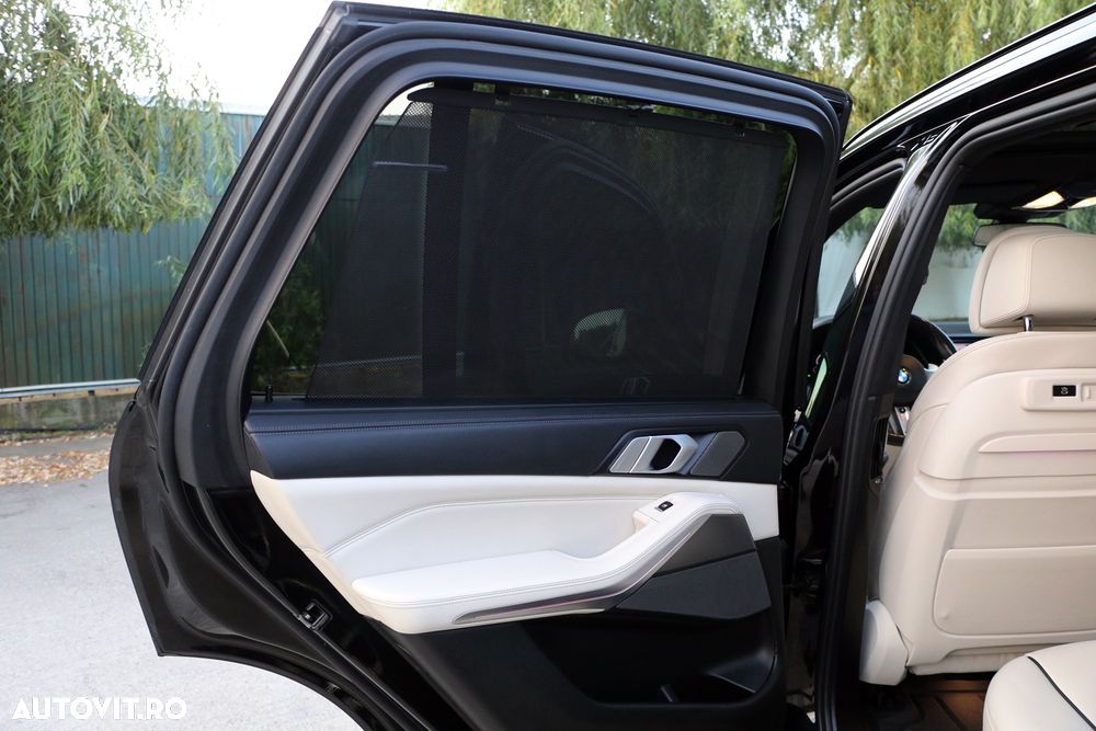 BMW X5 xDrive40i - 16