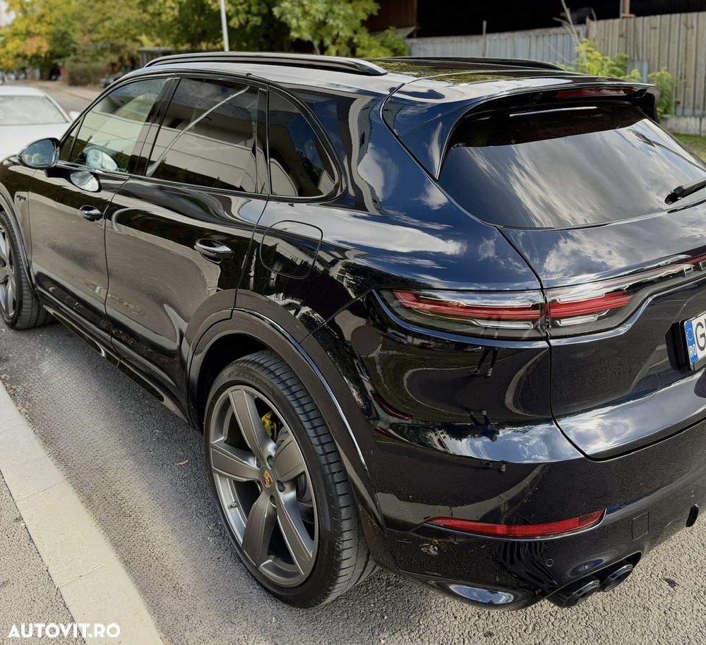 Porsche Cayenne - 10