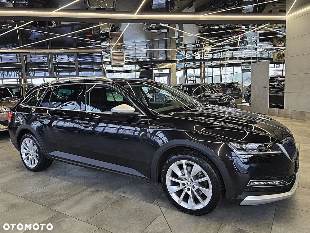 Skoda Superb 2.0 TDI 4x4 DSG Scout - 11