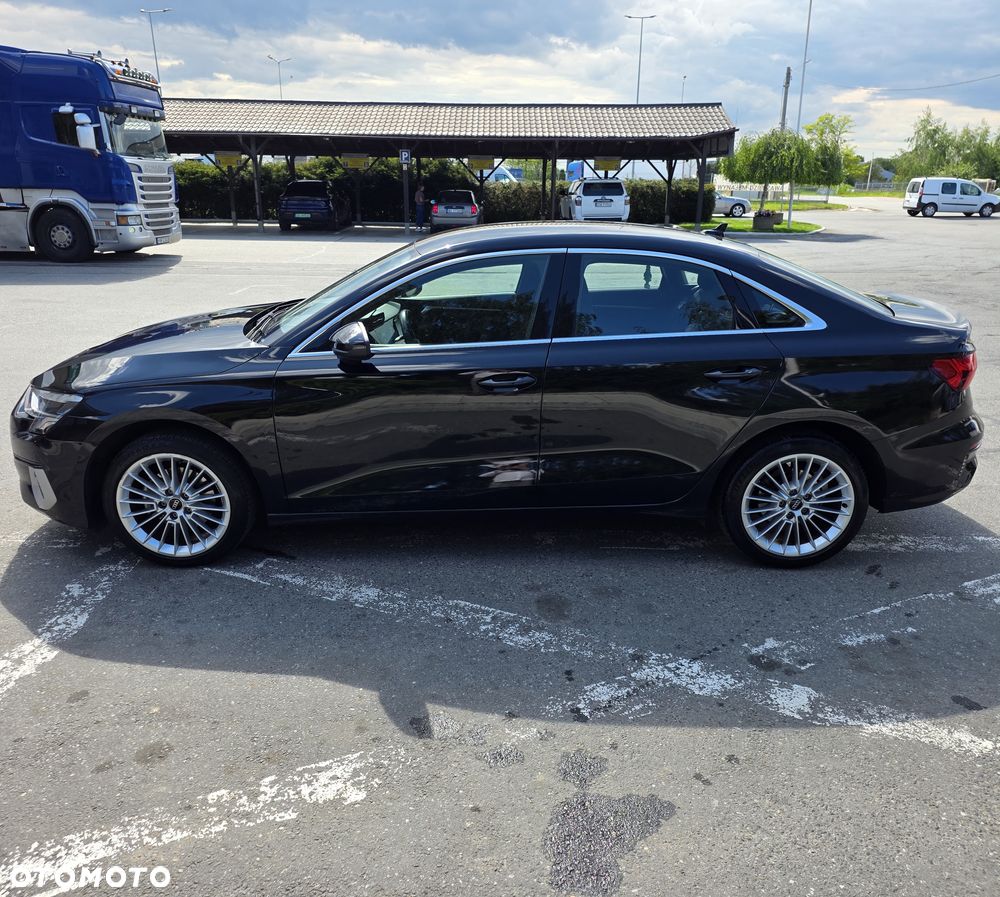 Audi A3 Limousine 30 TFSI S tronic sport - 5