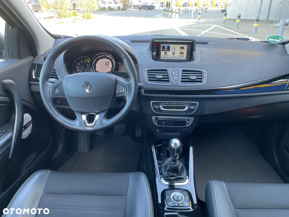 Renault Megane ENERGY TCe 130 BOSE EDITION - 14