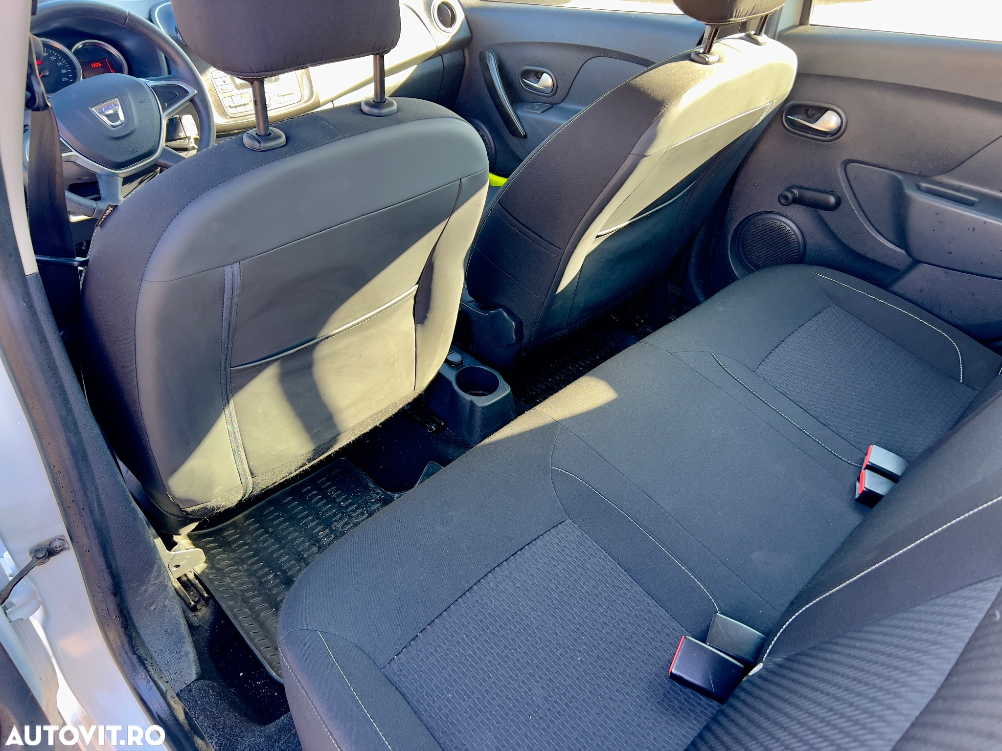 Dacia Sandero SCe 75 Comfort - 9