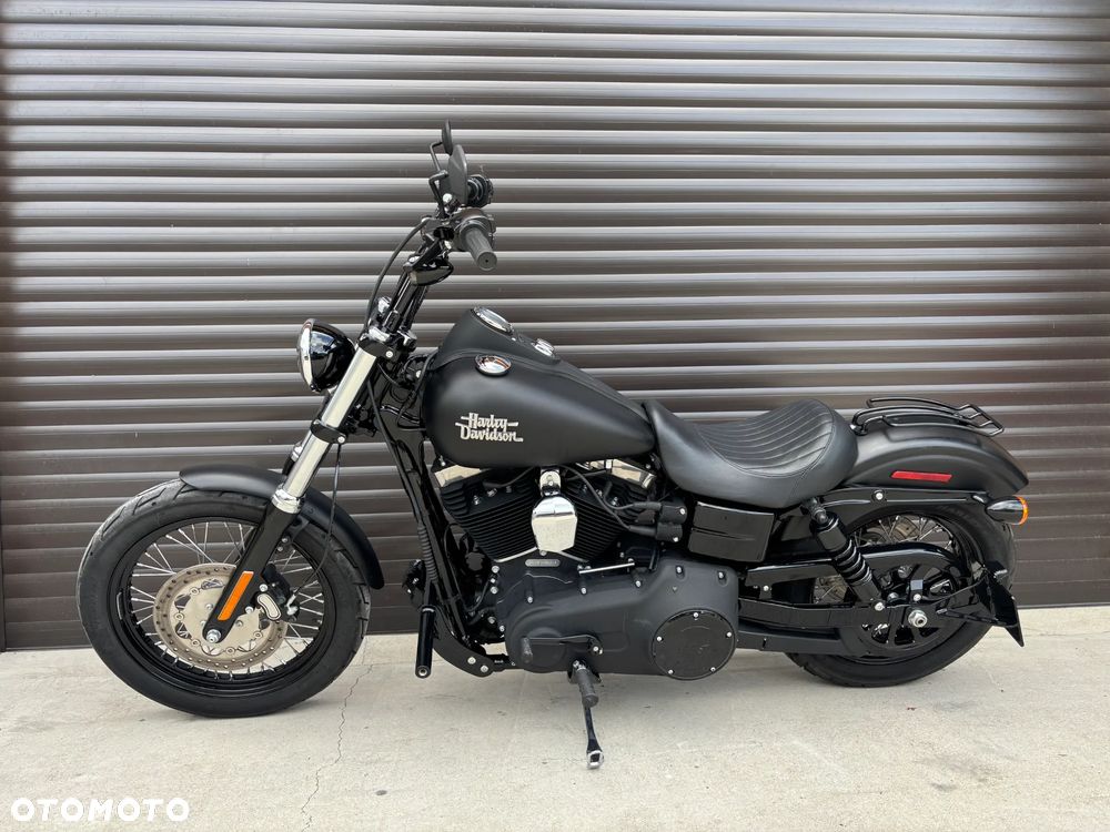 Harley-Davidson Dyna Street Bob - 2