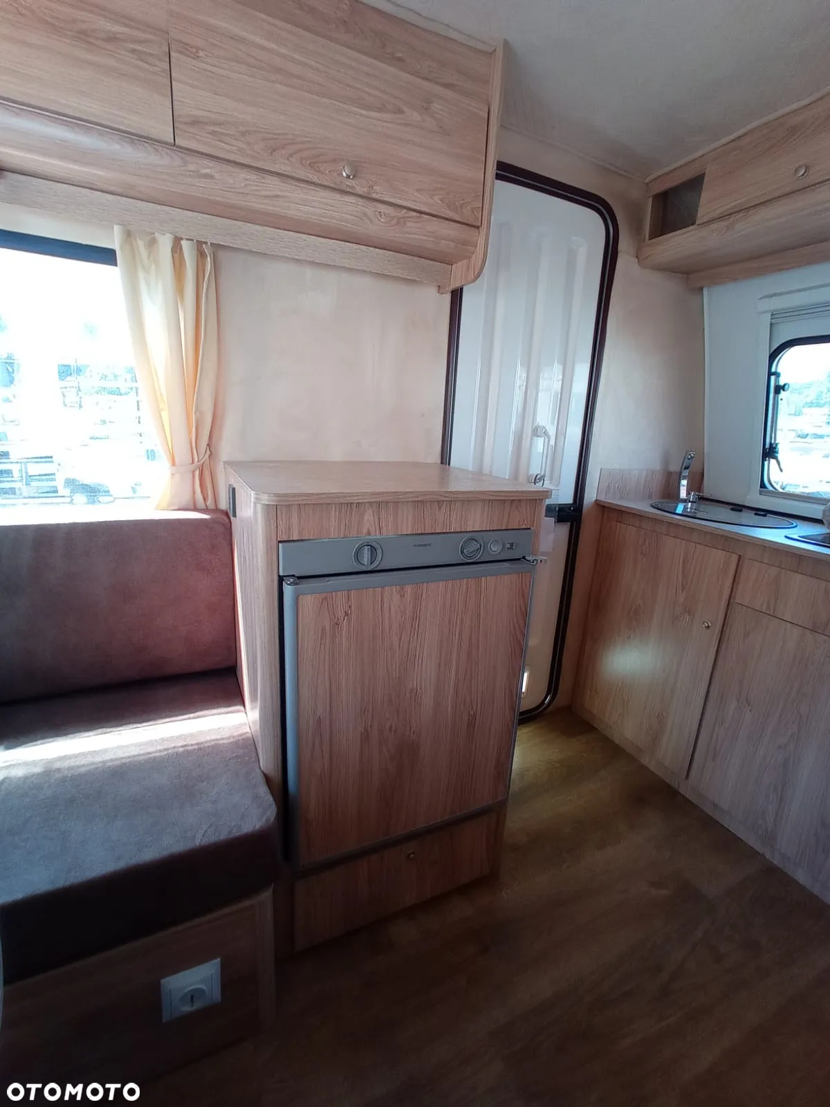 Niewiadów DOSTAWA! PROMOCJA! Przyczepa kempingowa N126NT z termą elektryczną i wyposażeniem dodatkowym. DOSTĘPNA OD RĘKI! DMC 750kg, kat. B - 23