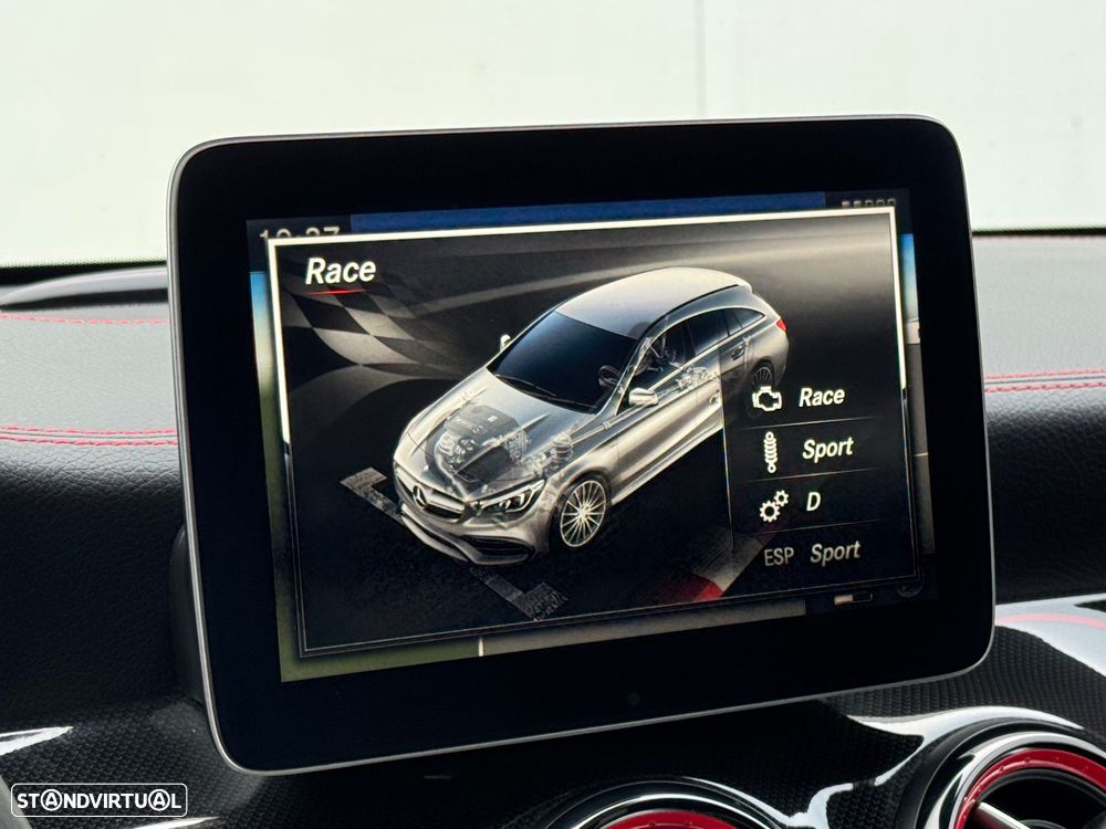 Mercedes-Benz CLA 45 AMG Shooting Brake 4-Matic - 40