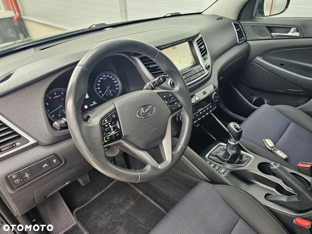 Hyundai Tucson blue 1.6 GDi 2WD Navi - 24