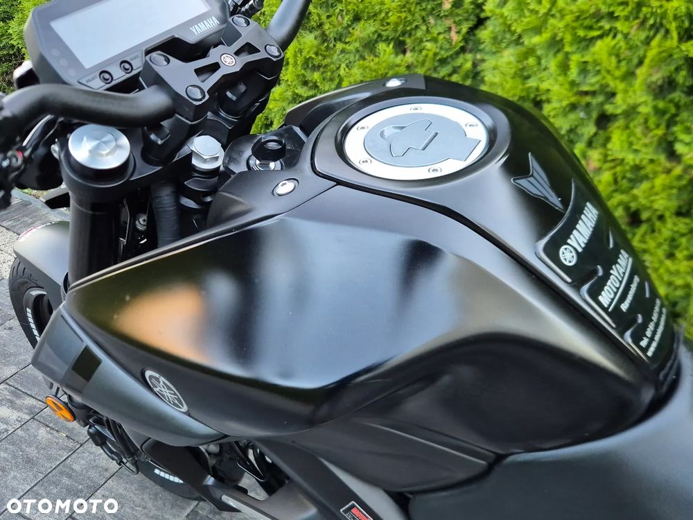 Yamaha MT - 22