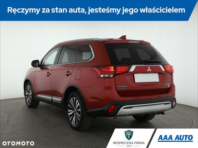 Mitsubishi Outlander - 6