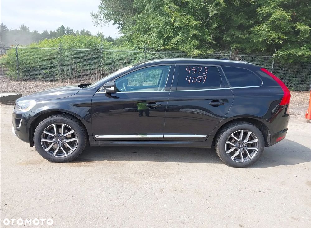 Volvo XC 60 - 2