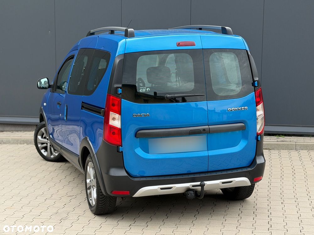Dacia Dokker TCe 115 Stepway Celebration - 4