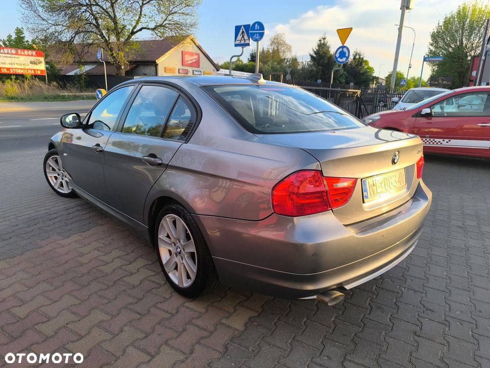 BMW Seria 3 - 24