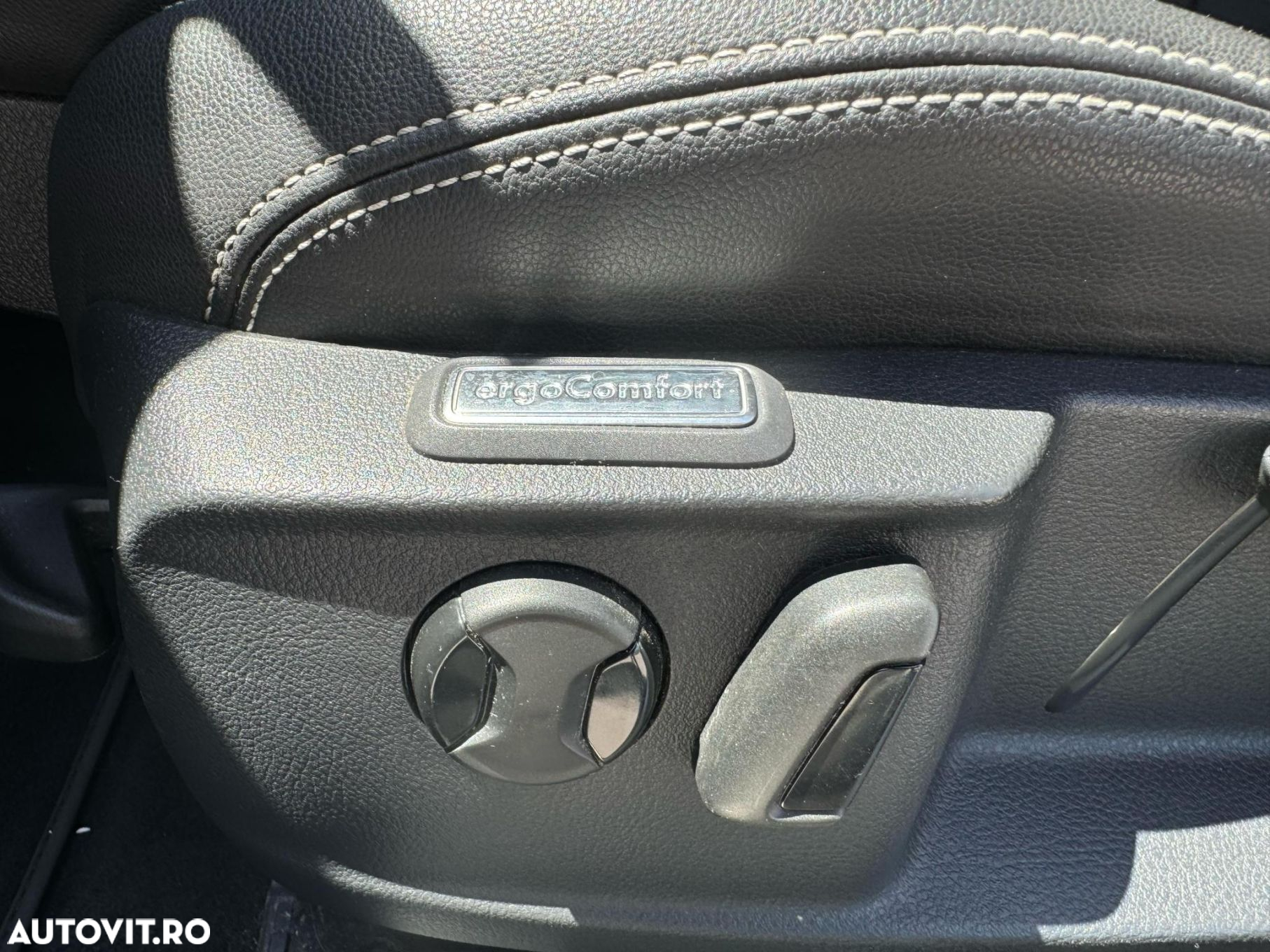 Volkswagen Passat 2.0 TDI DSG Highline - 14