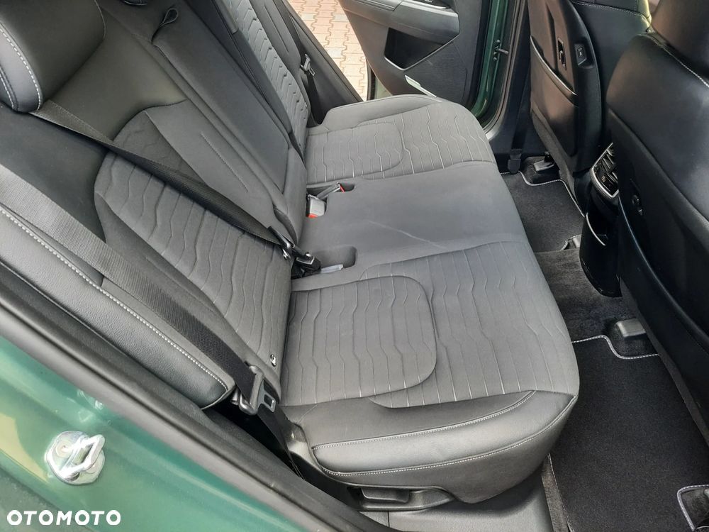 Kia Sportage 1.6 T-GDI HEV Business Line 2WD - 13