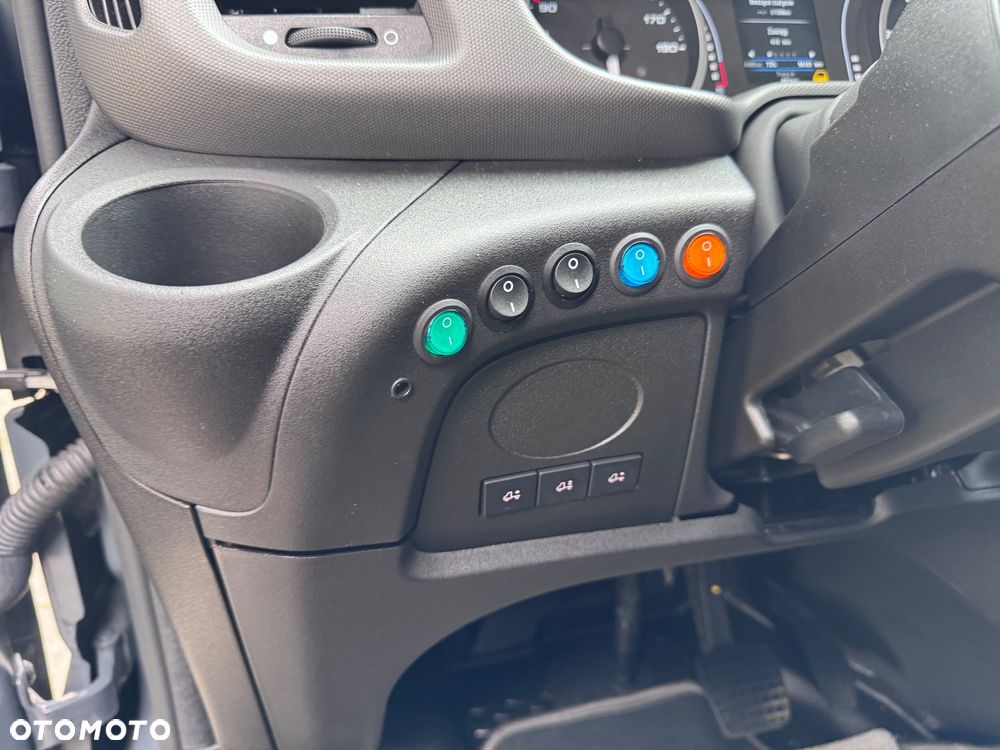 Iveco DAILY - 22