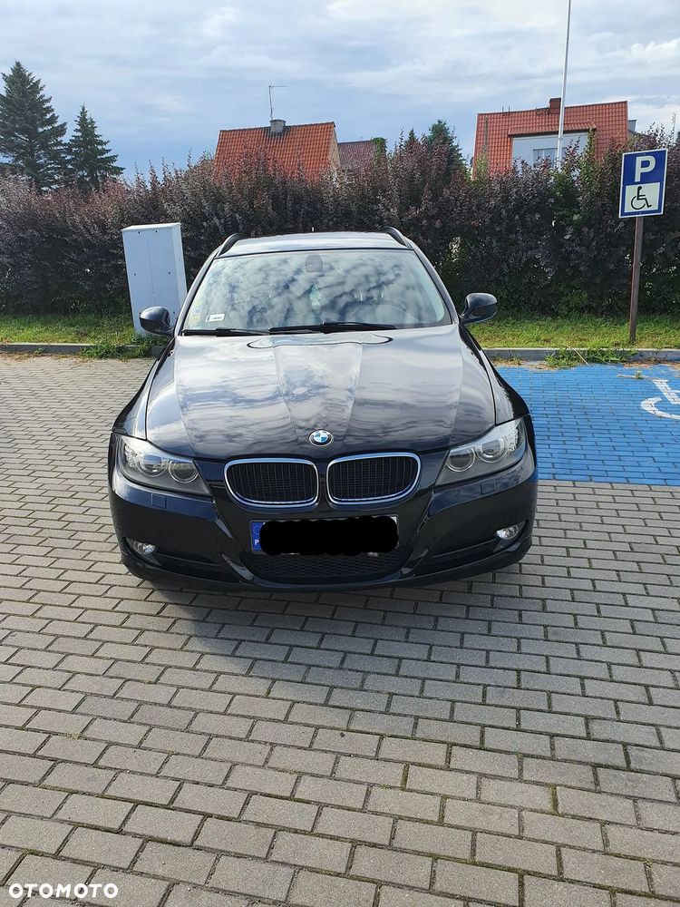 BMW Seria 3 318d - 1