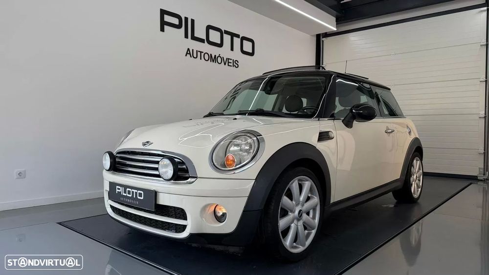 MINI 3 Portas Cooper D - 1