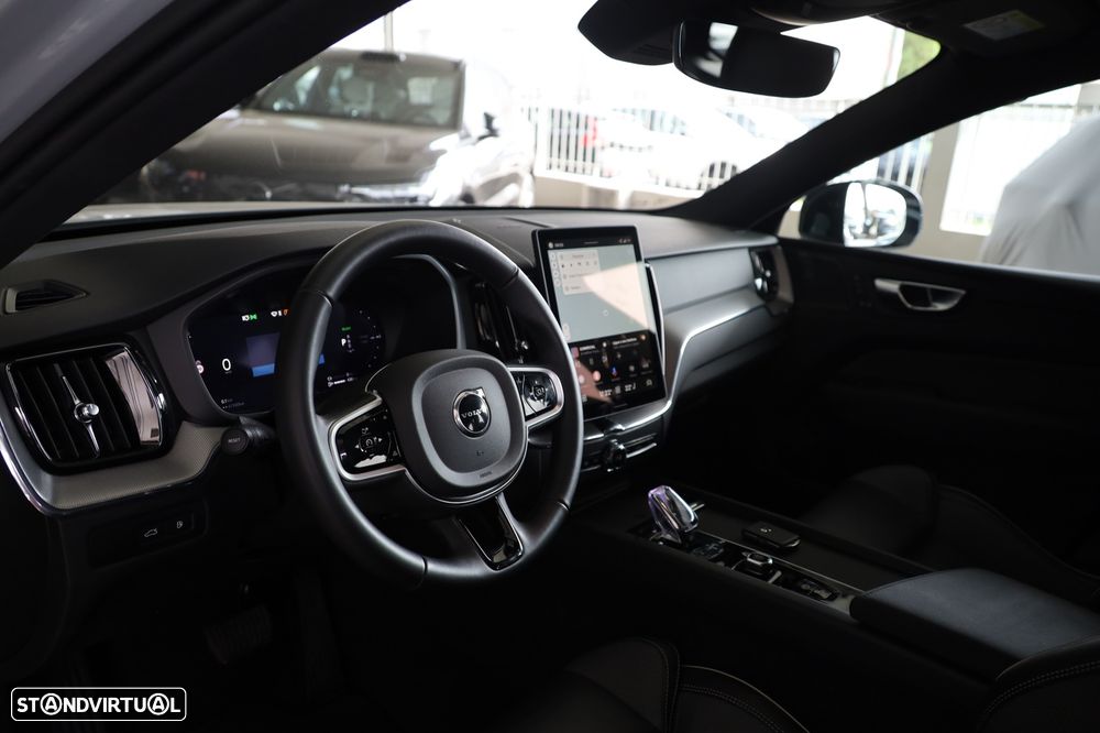 Volvo XC 60 2.0 T6 PHEV Black Edition AWD - 15