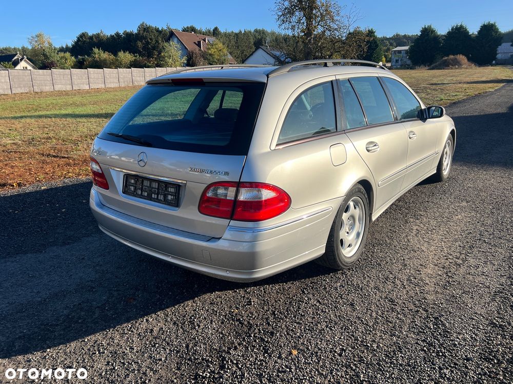 Mercedes-Benz E-Class 2005 photo 4
