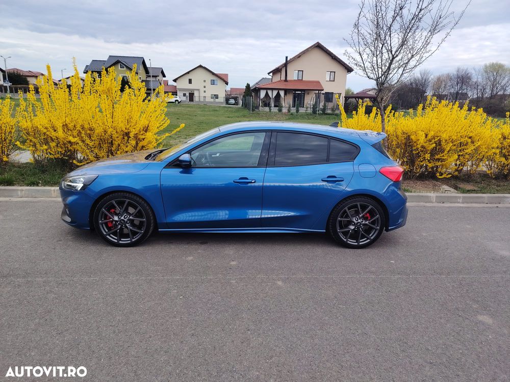 Ford Focus - 12