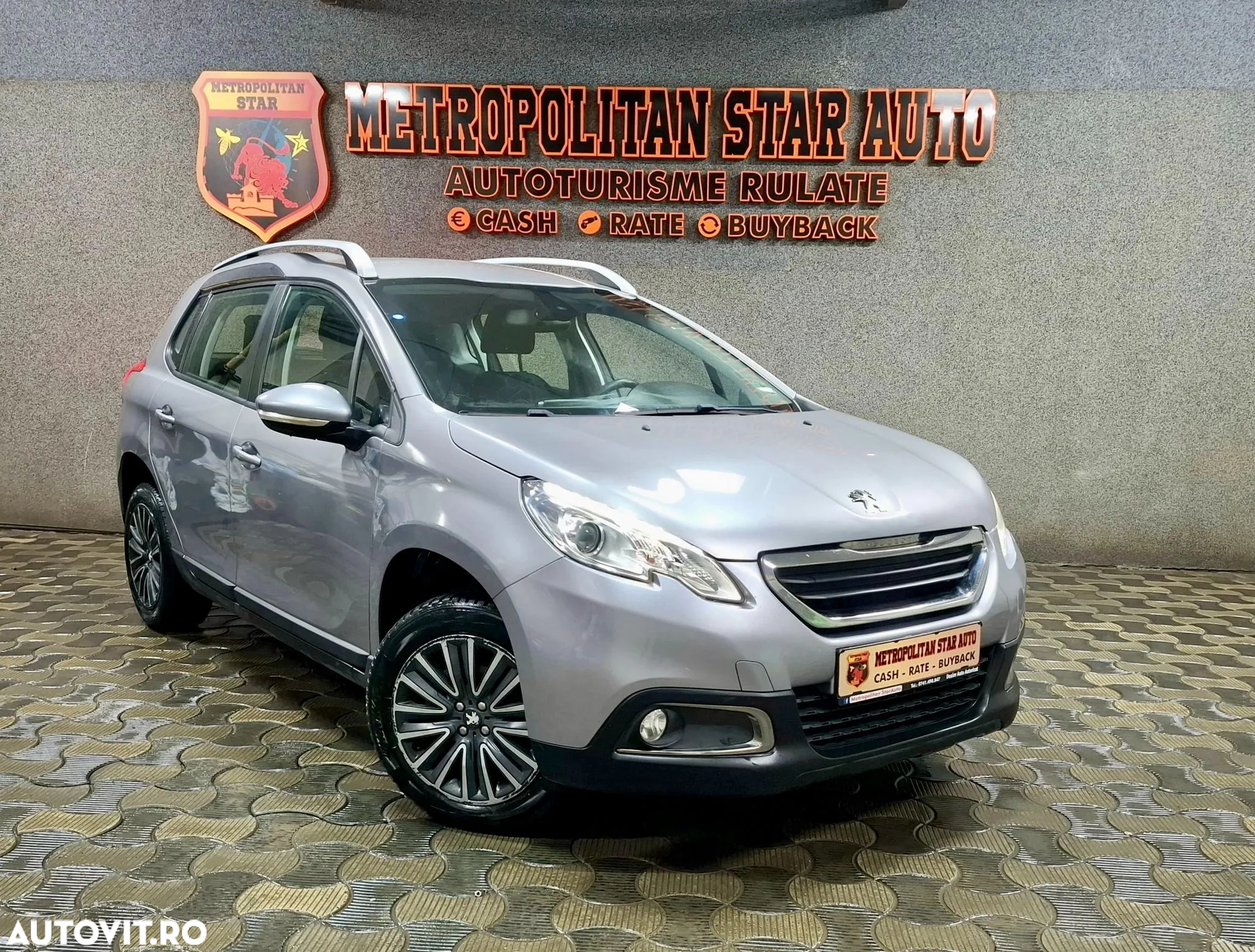 Peugeot 2008 PureTech 130 Allure - 2