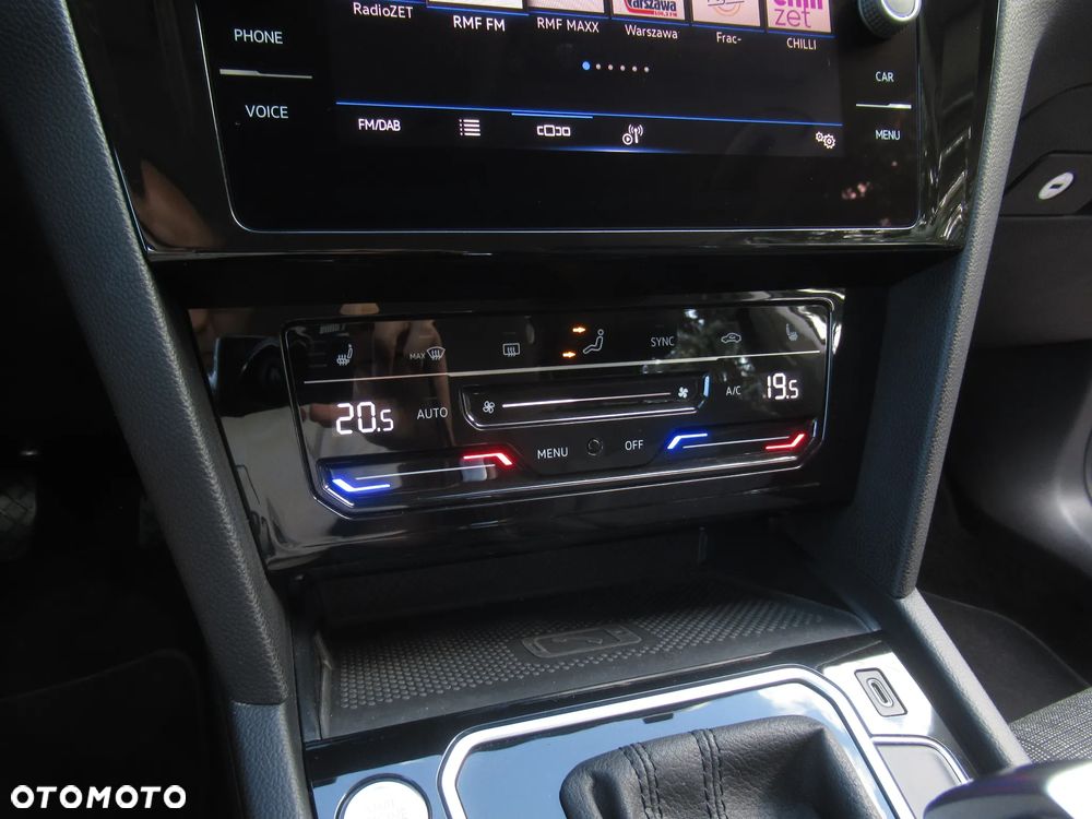 Volkswagen Passat 2.0 TSI Business DSG - 16