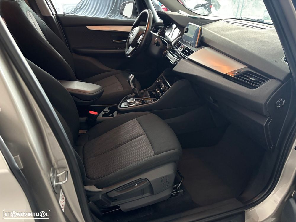 BMW 216 Active Tourer d Corporate Edition - 12