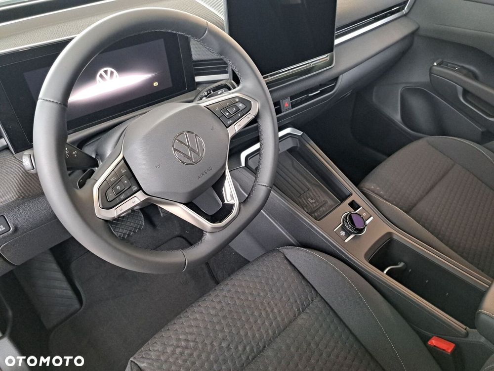 Volkswagen T-Roc - 9