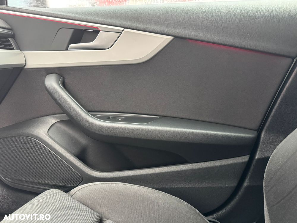 Audi A4 Avant 2.0 40 TDI S tronic MHEV S Line - 35