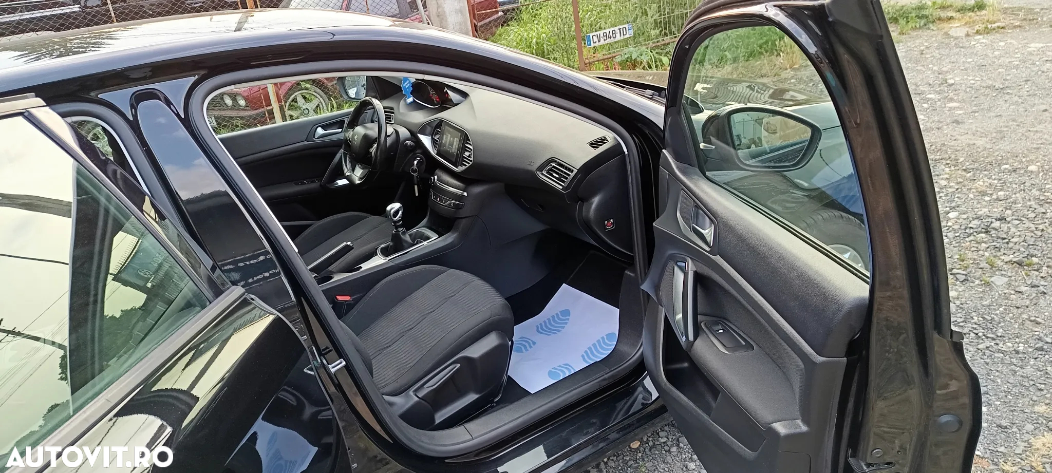 Peugeot 308 125 THP Allure - 6