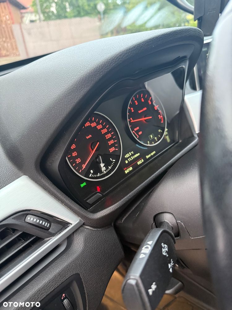 BMW X1 xDrive25i GPF Advantage - 29