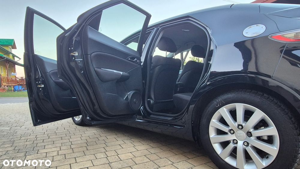 Honda Civic 1.4 i-VTEC Comfort Black Edition - 30