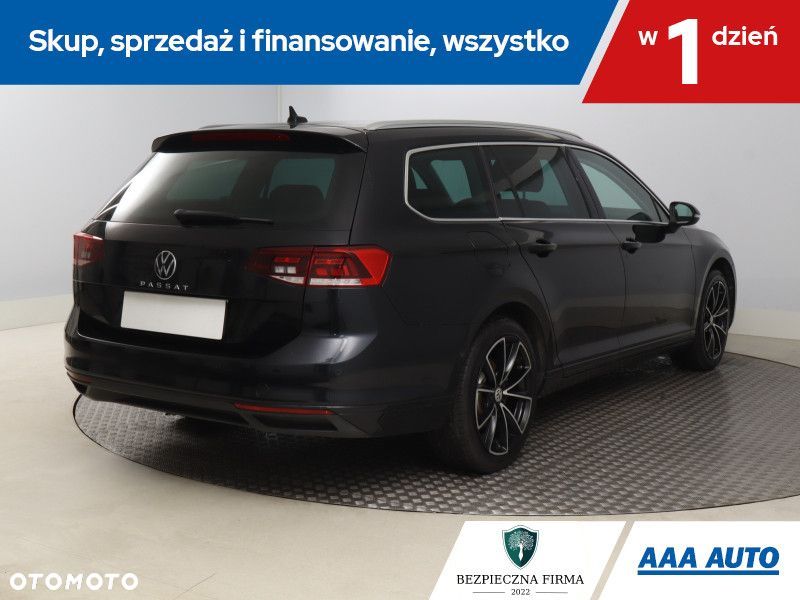 Volkswagen Passat Variant - 7