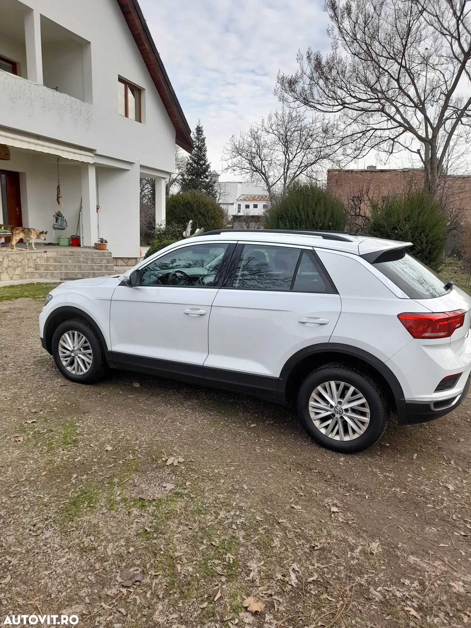 Volkswagen T-ROC - 12