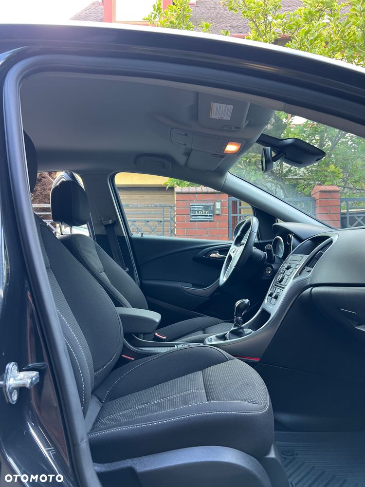 Opel Astra 1.4 Turbo Innovation - 22