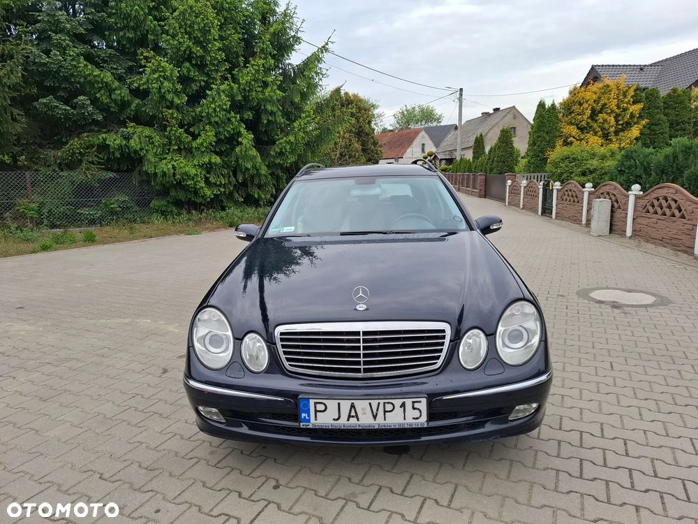 Mercedes-Benz Klasa E 320 T Avantgarde - 26
