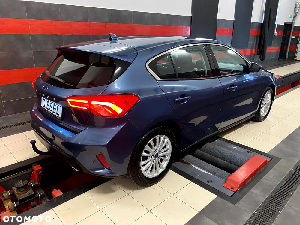 Ford Focus 1.5 EcoBlue Start-Stopp-System COOL&CONNECT DESIGN - 9