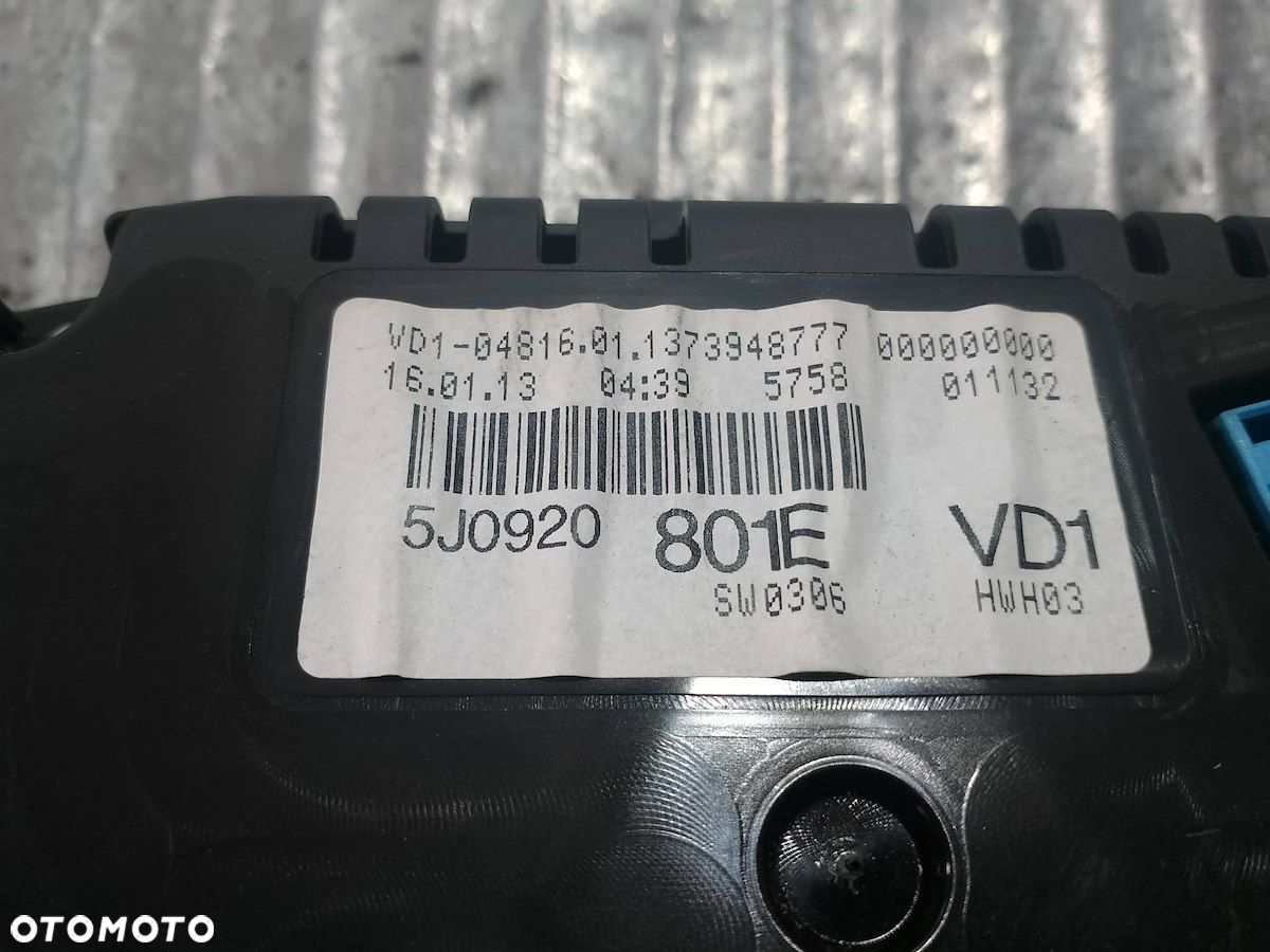 LICZNIK SKODA ROOMSTER 5J0920801E A2C53425971 1.4 16V - 9