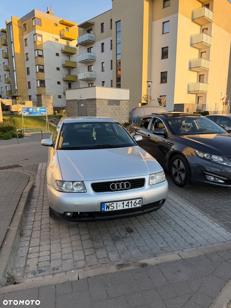 Audi A3 3-drzwiowe 1.9 TDI Ambition - 3