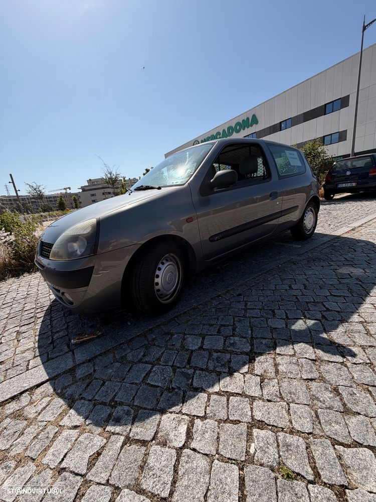 Renault Clio 1.5 dCi S - 8
