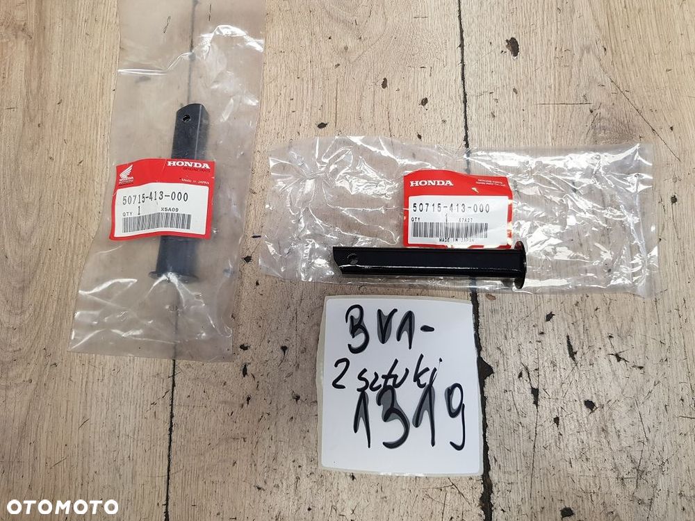 Podnóżek pasażera Honda VT750 VT1300 CB450 GL500  50715-413-000 - 1