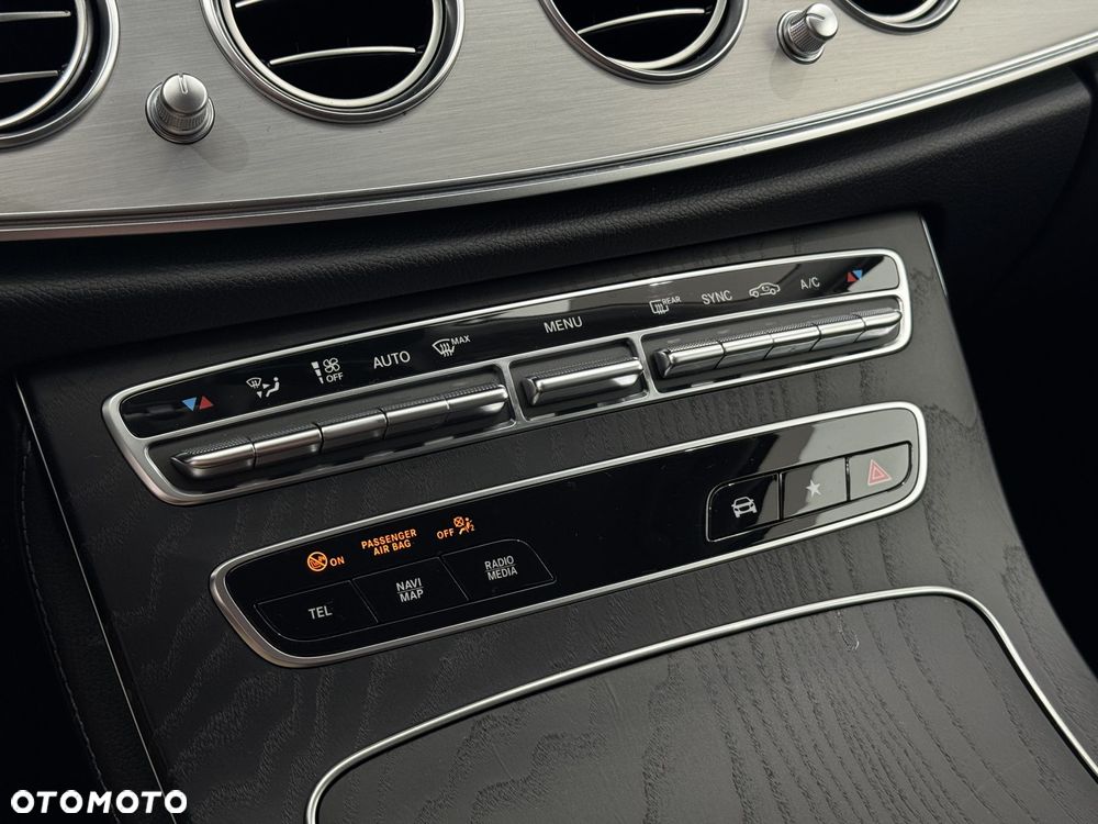 Mercedes-Benz Klasa E 220 d AMG/Avantgarde - 24