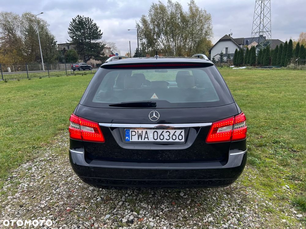 Mercedes-Benz Klasa E 220 T CDI DPF BlueEFFICIENCY Automatik Avantgarde - 6
