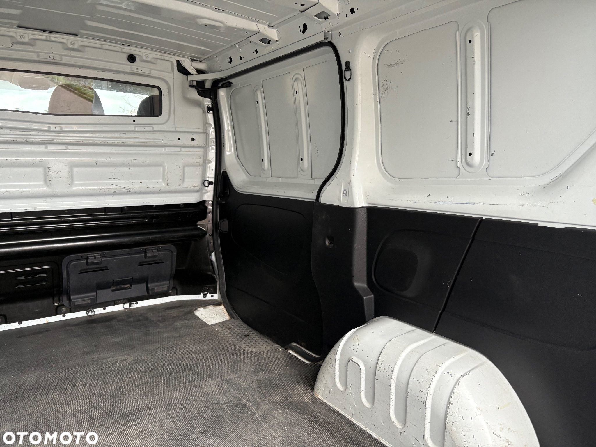 Renault Trafic - 13